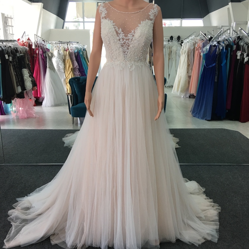 Size 12 DaVinci Wedding Gown Style #50457